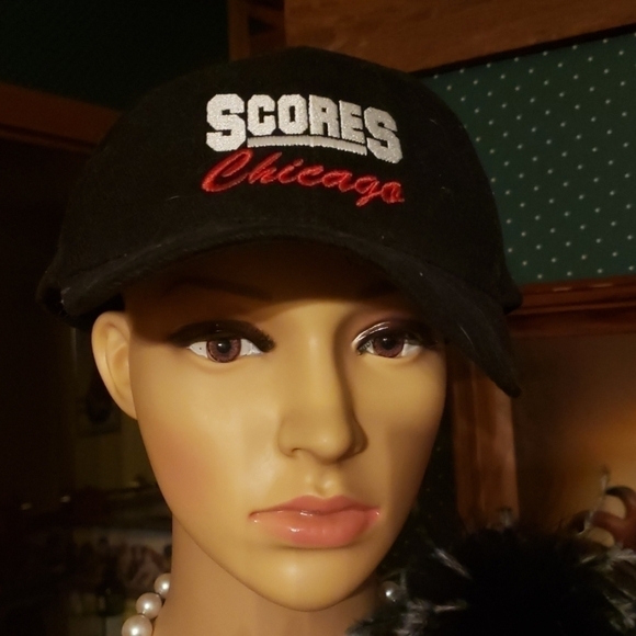 CAP. Scores  Chicago. Used - Picture 1 of 6